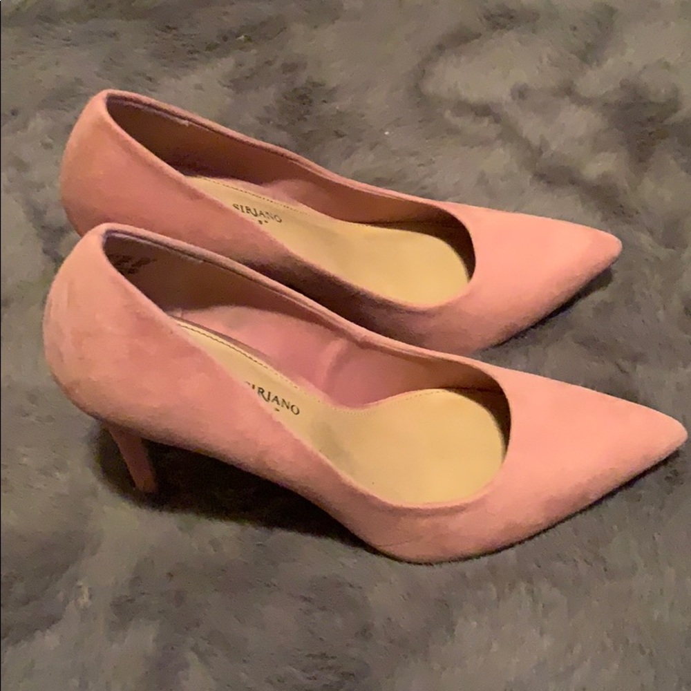 Christian Siriano Mauve suede pump
